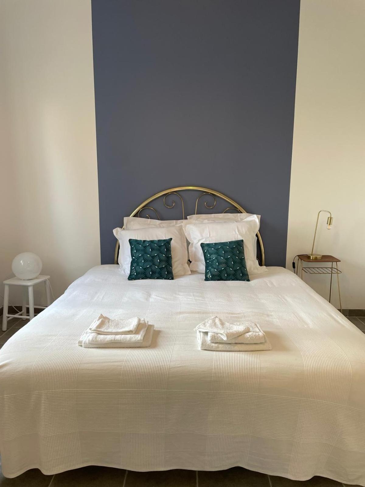 La Solane - Grande Maison Sous Les Pins Six-Fours-les-Plages Exterior foto